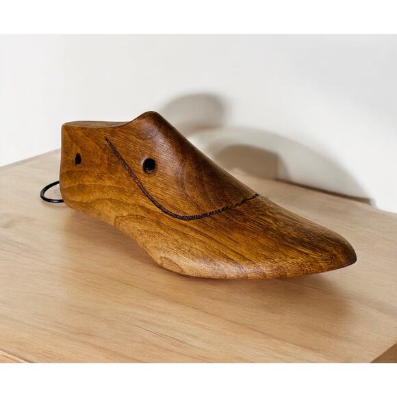 NEW Wood Vintage Style Ashland Tabletop Wall Décor Cobblers Shoe Mold Stretcher - Picture 2 of 6